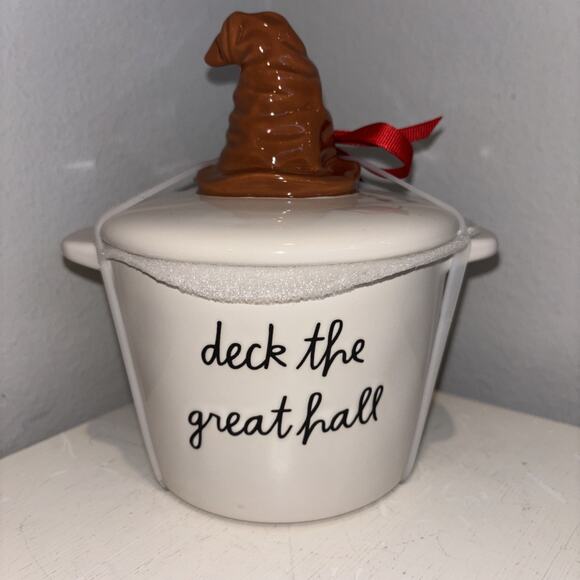 Harry Potter Hogwarts Sorting Hat Deck the Great Hall Christmas Crock NEW - Picture 1 of 4